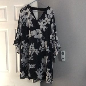 Black and White bell sleeve dress